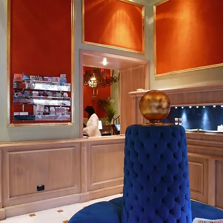Hotell Royal 4*
