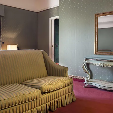 Royal 4* Catânia