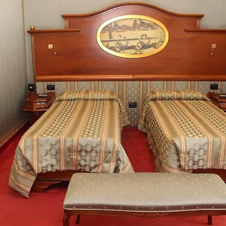 Hotel Royal 4*