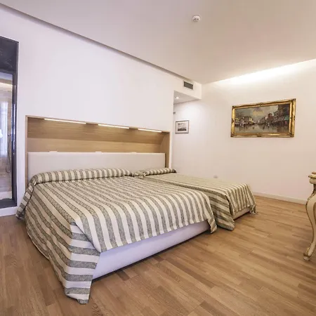 Royal 4* Catânia