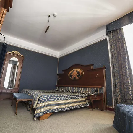 Royal Hotell